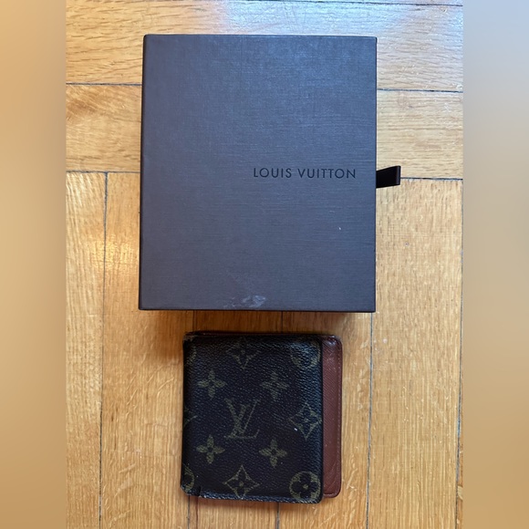 Louis Vuitton Bifold Wallet - Picture 2 of 11